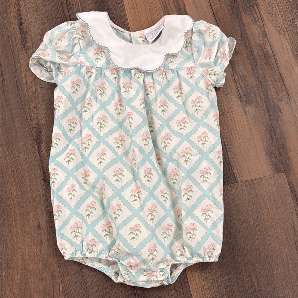 Stitchy Fish Floral Romper with Scalloped Collar 2T